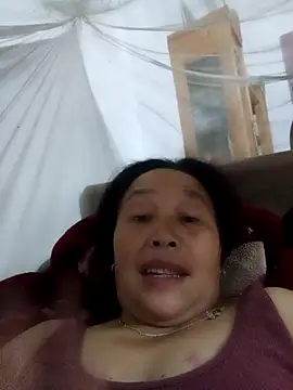 Snapshot of heesuu11 chatting on March 3, 8:37 pm heesuu11 online show from March 3, 8:37 pm