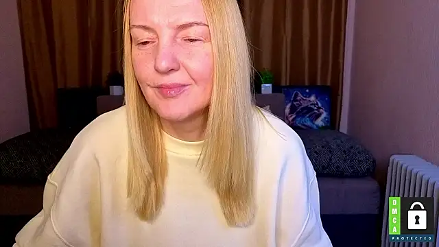 Snapshot of Bella_soulmate chatting on March 17, 6:28 am Bella soulmate online show from March 17, 6:28 am