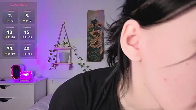 Yuki Shiro online show from March 18, 8:39 am