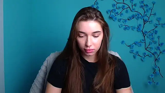 Snapshot of NikaMystic chatting on June 21, 5:32 am NikaMystic online show from June 21, 5:32 am