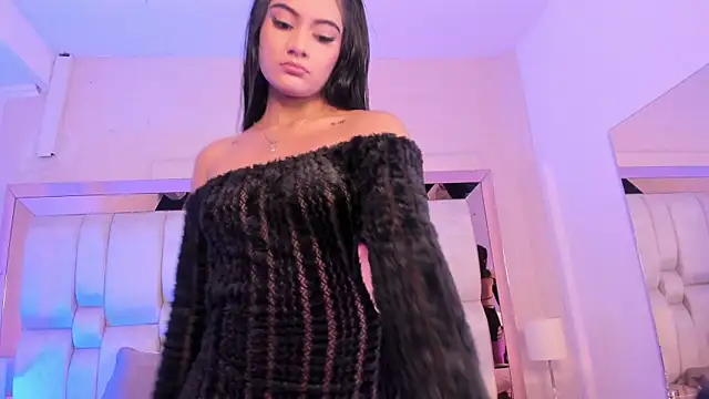 KatherineRuiz  online show from June 11, 12:14 pm