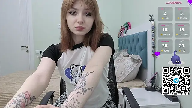 Snapshot of MeviCoral chatting on March 21, 6:22 pm MeviCoral online show from March 21, 6:22 pm