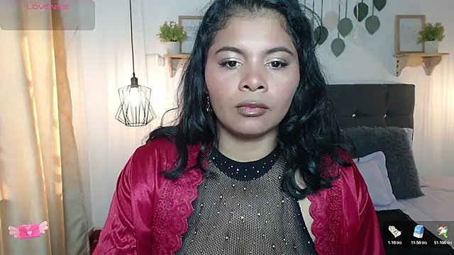 Snapshot of Emma_hassani chatting on March 26, 2:22 pm Emma hassani online show from March 26, 2:22 pm