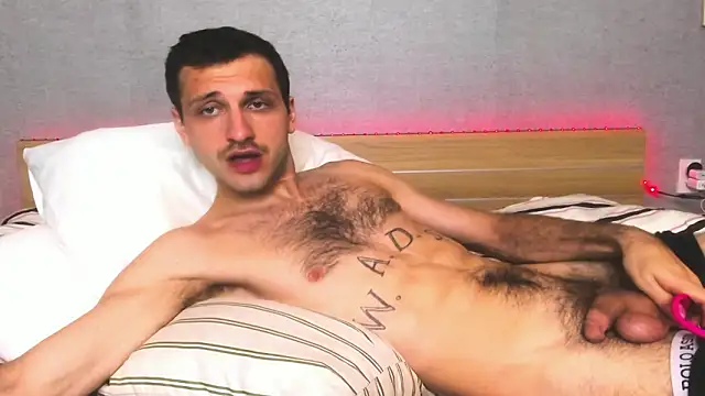 Snapshot of DarkRogue19 chatting on March 21, 3:48 pm DarkRogue19 online show from March 21, 3:48 pm