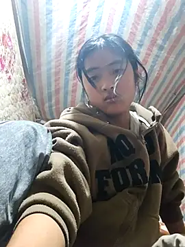 Snapshot of Lala-labu chatting on March 8, 4:05 am Lala-labu online show from March 8, 4:05 am