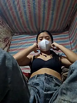 Snapshot of Lala-labu chatting on March 9, 1:53 am Lala-labu online show from March 9, 1:53 am