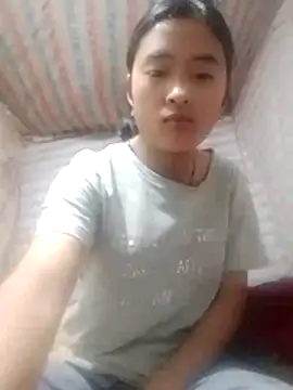 Snapshot of Lala-labu chatting on March 20, 3:33 am Lala-labu online show from March 20, 3:33 am