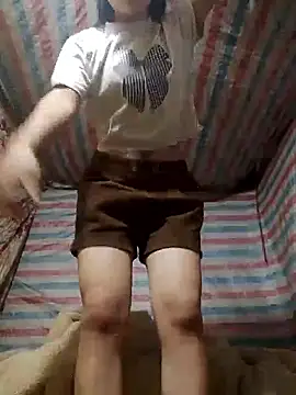 Snapshot of Lala-labu chatting on March 23, 1:42 am Lala-labu online show from March 23, 1:42 am