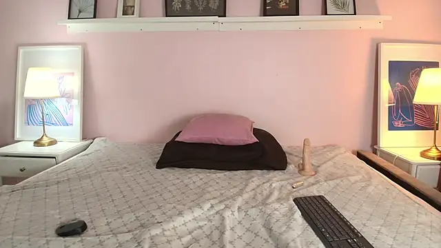 Abigailladyy online show from April 30, 11:38 am