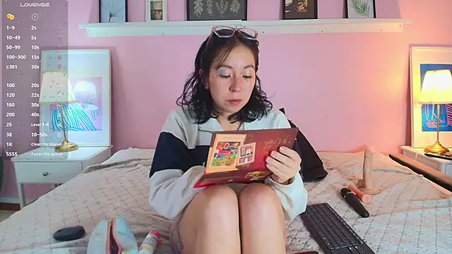 Abigailladyy online show from July 13, 11:35 am