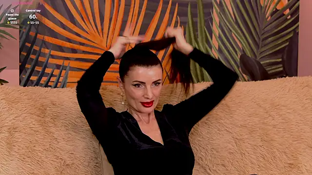 Snapshot of golden_Muse_ chatting on March 28, 2:38 pm golden Muse online show from March 28, 2:38 pm