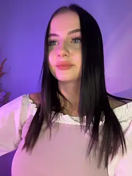 Snapshot of LolaKONG chatting on March 19, 10:36 pm LolaKONG online show from March 19, 10:36 pm