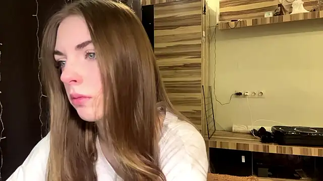 PollyDream online show from March 9, 7:12 am