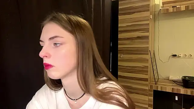 PollyDream online show from March 14, 7:25 am