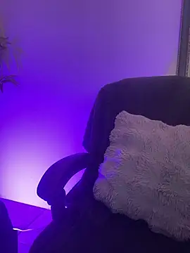 aurora ec online show from March 25, 1:28 pm