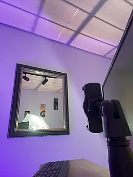 aurora ec online show from March 27, 2:06 pm