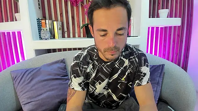 Snapshot of Adams_Sanz chatting on March 16, 8:46 pm Adams Sanz online show from March 16, 8:46 pm