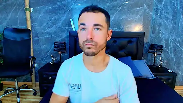 Snapshot of Adams_Sanz chatting on March 17, 7:39 pm Adams Sanz online show from March 17, 7:39 pm