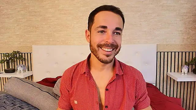 Snapshot of Adams_Sanz chatting on March 23, 7:18 pm Adams Sanz online show from March 23, 7:18 pm