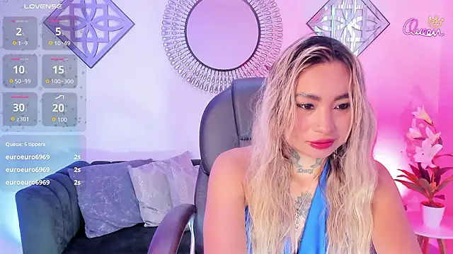 Snapshot of mystic_nova_ chatting on March 25, 11:27 am mystic nova online show from March 25, 11:27 am