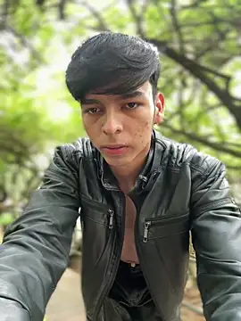 Snapshot of The_Conquer chatting on March 14, 7:30 pm The Conquer online show from March 14, 7:30 pm