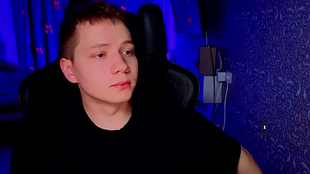 Snapshot of Karl_Night_ chatting on February 27, 6:08 pm Karl Night online show from February 27, 6:08 pm