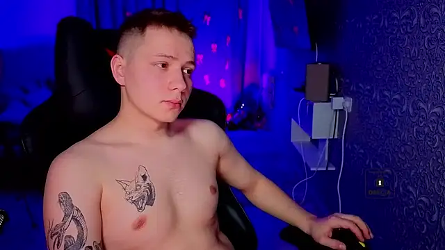 Snapshot of Karl_Night_ chatting on March 4, 6:03 pm Karl Night online show from March 4, 6:03 pm