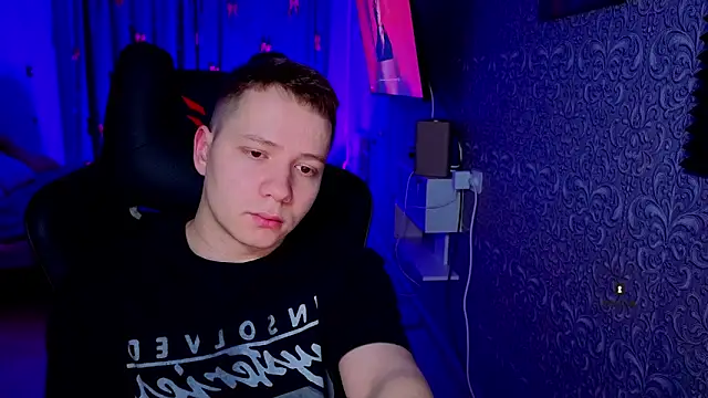 Snapshot of Karl_Night_ chatting on March 9, 5:17 pm Karl Night online show from March 9, 5:17 pm