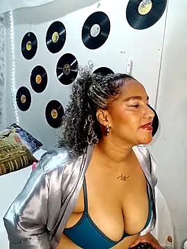 Snapshot of medusafox_ chatting on March 15, 8:48 pm medusafox online show from March 15, 8:48 pm