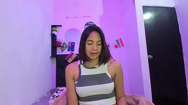 sapphire brown20 online show from July 2, 12:10 am