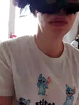 lily2022 online show from March 11, 11:38 am