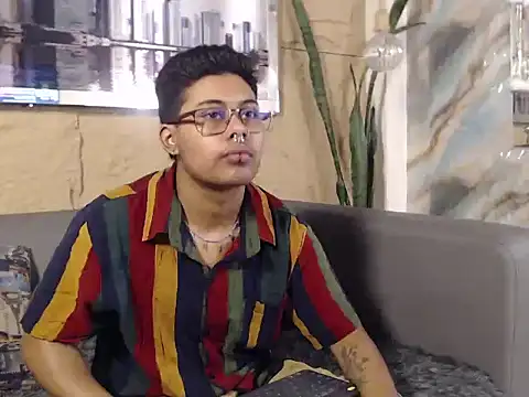 Snapshot of Noha__scott chatting on March 5, 2:13 pm Noha scott online show from March 5, 2:13 pm