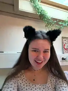 meowmiu online show from March 3, 5:19 pm