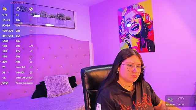 Snapshot of sienna_cavalli chatting on March 13, 1:07 pm sienna cavalli online show from March 13, 1:07 pm