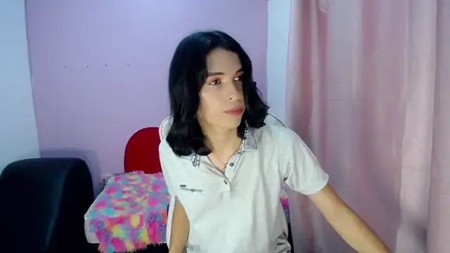 Snapshot of Larry_craft chatting on March 13, 8:48 pm Larry craft online show from March 13, 8:48 pm