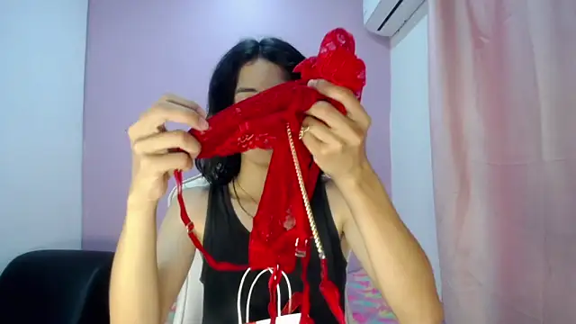 Snapshot of Larry_craft chatting on March 21, 8:23 pm Larry craft online show from March 21, 8:23 pm