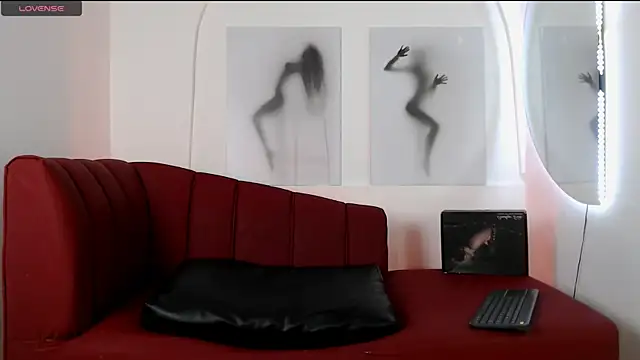 luxesmith online show from March 12, 10:05 pm