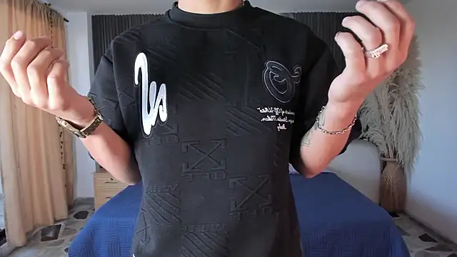 Snapshot of DylanRoyce_ chatting on March 19, 12:20 pm DylanRoyce online show from March 19, 12:20 pm