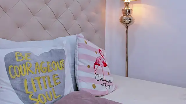 Snapshot of nina_joyce chatting on March 3, 7:42 pm nina joyce online show from March 3, 7:42 pm