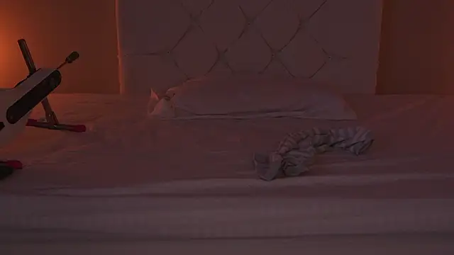 Snapshot of Dollhell chatting on March 11, 10:10 am Dollhell online show from March 11, 10:10 am