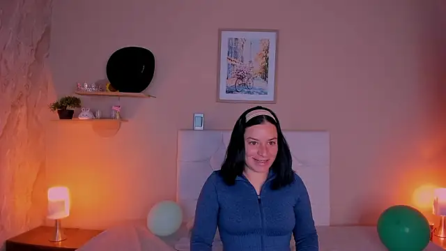 Snapshot of Dollhell chatting on March 18, 11:13 am Dollhell online show from March 18, 11:13 am