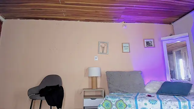 Snapshot of Exotic_girl28 chatting on March 20, 2:44 pm Exotic girl28 online show from March 20, 2:44 pm