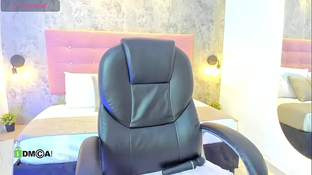 Snapshot of RomaBellanova chatting on March 26, 7:30 pm RomaBellanova online show from March 26, 7:30 pm