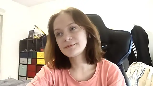 LuluSweetyGirl online show from March 22, 3:21 am