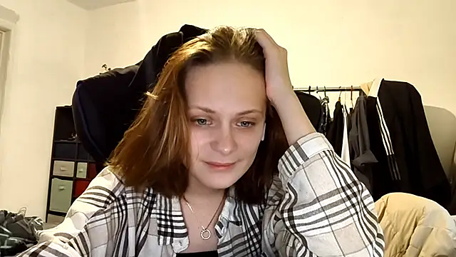 LuluSweetyGirl online show from March 25, 9:04 am