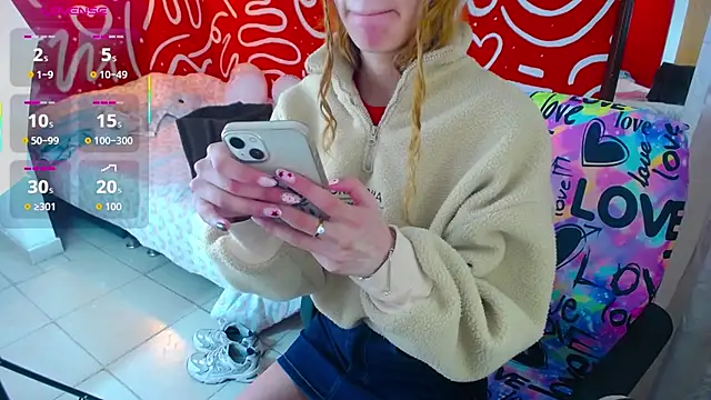 lucyrivera  online show from March 6, 12:23 pm