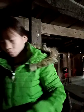 Snapshot of pic8800 chatting on March 4, 4:40 am pic8800 online show from March 4, 4:40 am