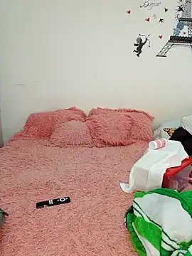 Snapshot of VelvetSirenLight chatting on March 16, 3:27 pm VelvetSirenLight online show from March 16, 3:27 pm