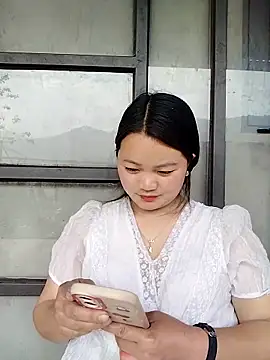 Snapshot of Ttmay- chatting on March 27, 3:01 am Ttmay- online show from March 27, 3:01 am