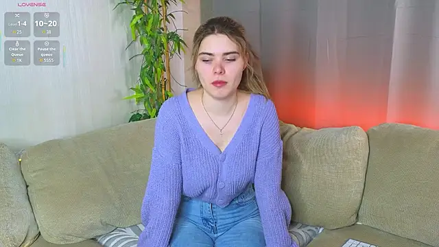 Snapshot of hornycharisma chatting on March 5, 2:02 pm hornycharisma online show from March 5, 2:02 pm